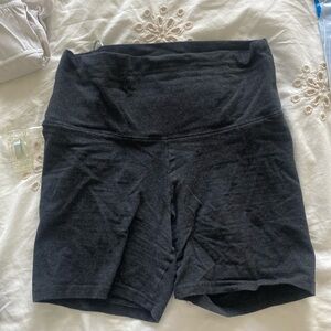 Aritzia TNA bike shorts